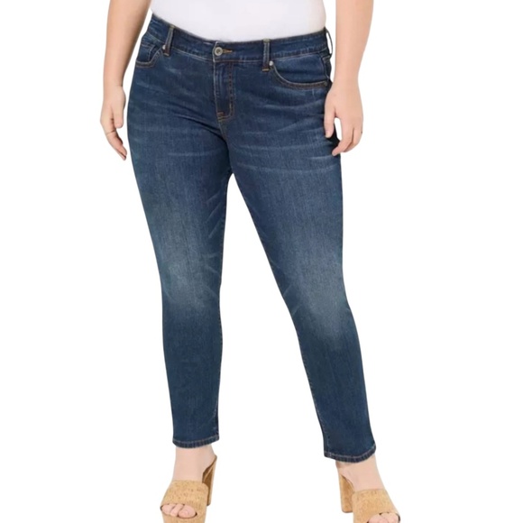 Torrid Jeans Women’s Boyfriend Straight Mid-Rise Dark Wash 10R - Picture 1 of 10